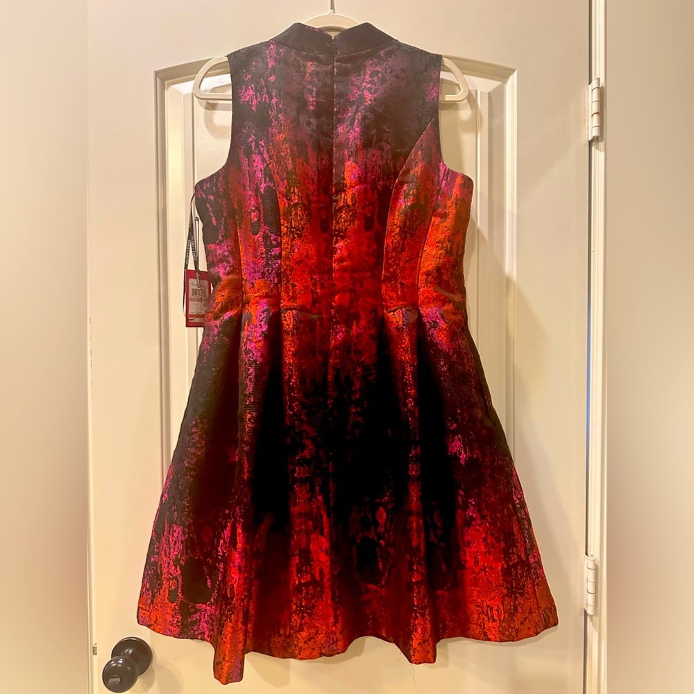 Beautiful Jaquard Dress size 12 new with tags!